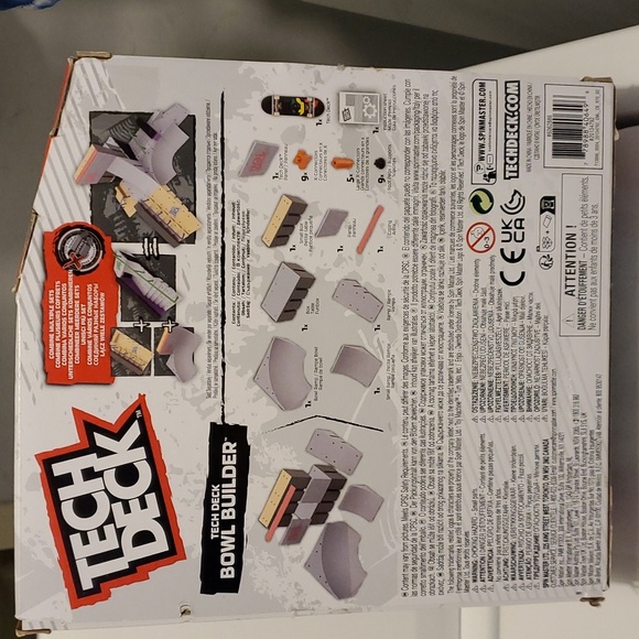 🌞 3 for $30 Tech Deck Bowl Builder set - Picture 2 of 3